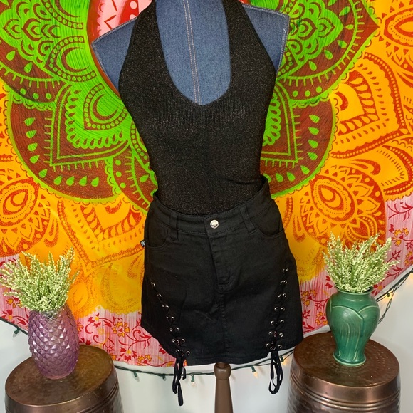 Black denim mini skirt - Picture 2 of 5